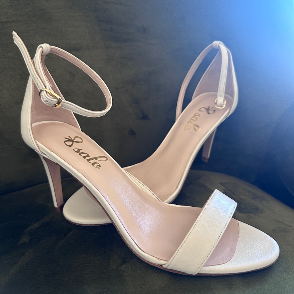 Size 7 cute new shoes